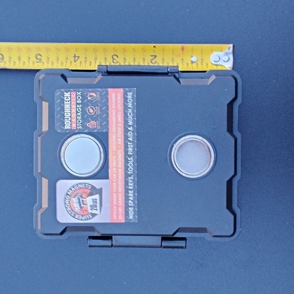 Roughneck magnetic storage box - Picture 7 of 8